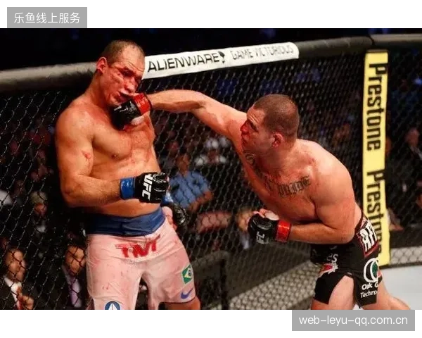 UFC拳手硬刚三回合毫不退缩，真正战斗精神的极致体现